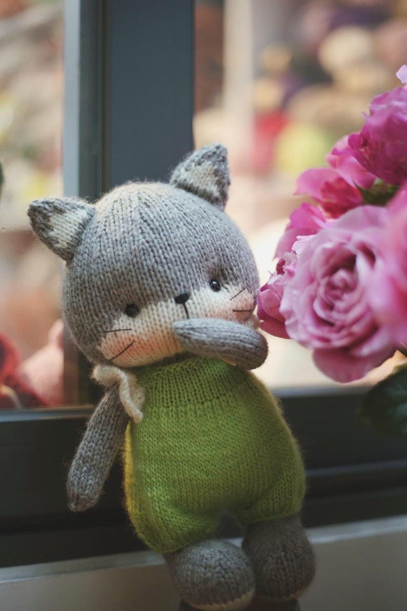 Sunny Cat Knitting Pattern