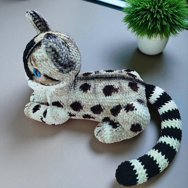 Savanna Cat Crochet Pattern