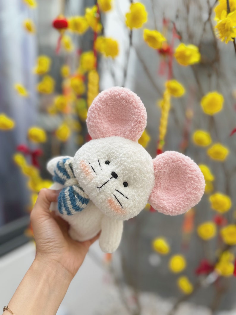 Sweet Mouse Knitting Pattern