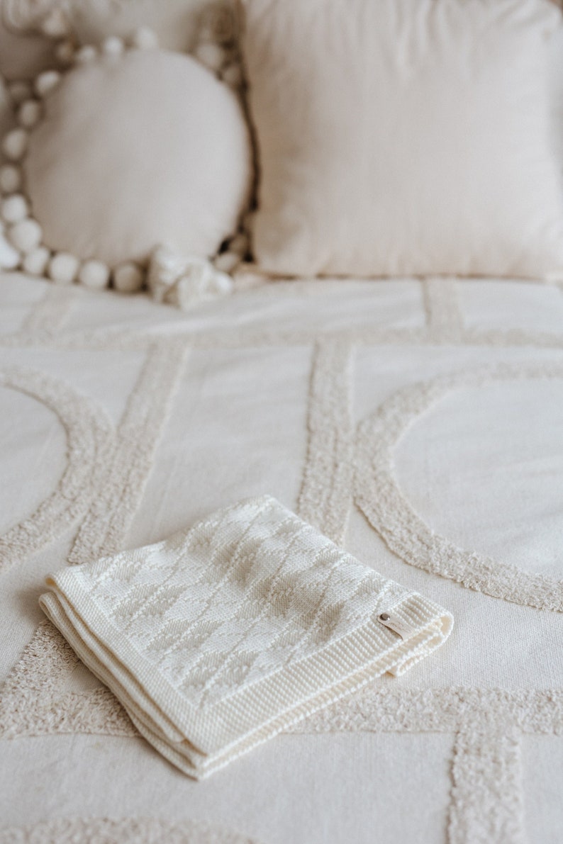 Luxe Hug Blanket Knitting Pattern