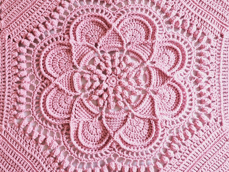 Heirloom Blanket Crochet Pattern