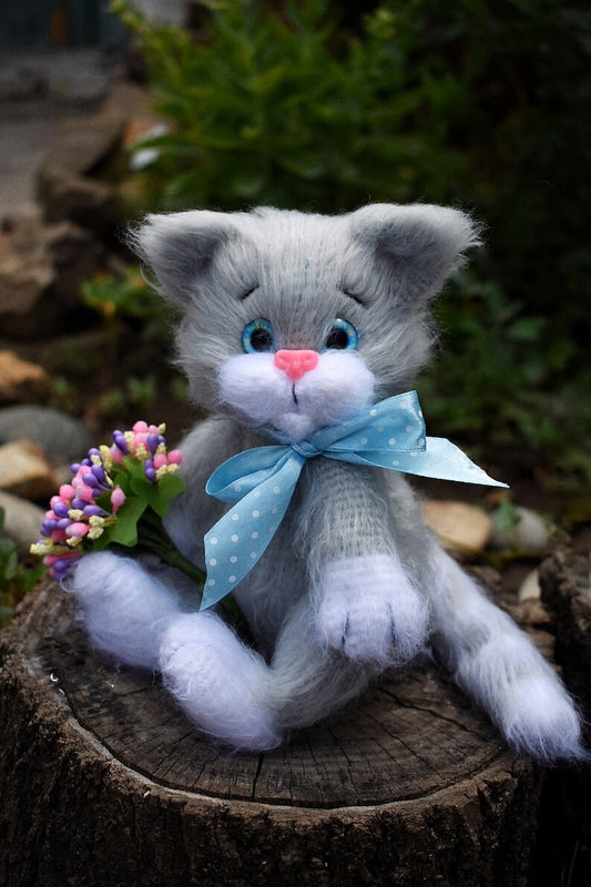 Charming Cat Amigurumi Crochet Pattern