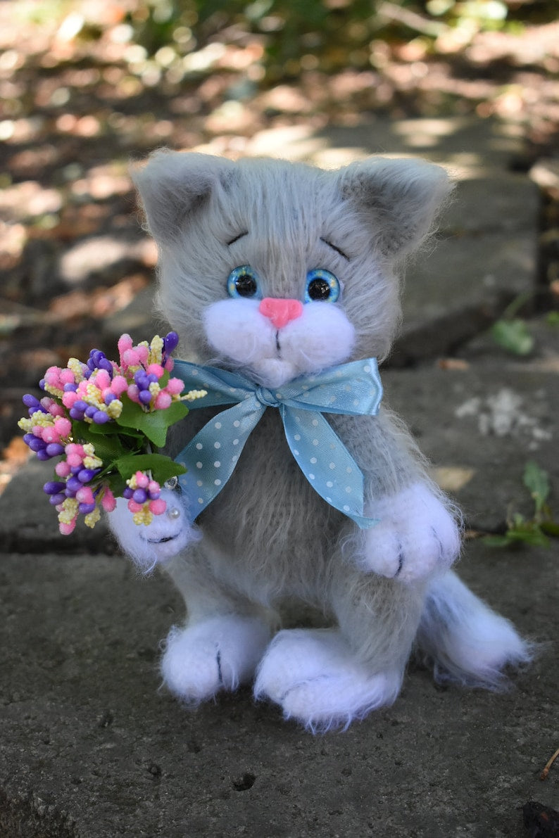 Charming Cat Amigurumi Crochet Pattern