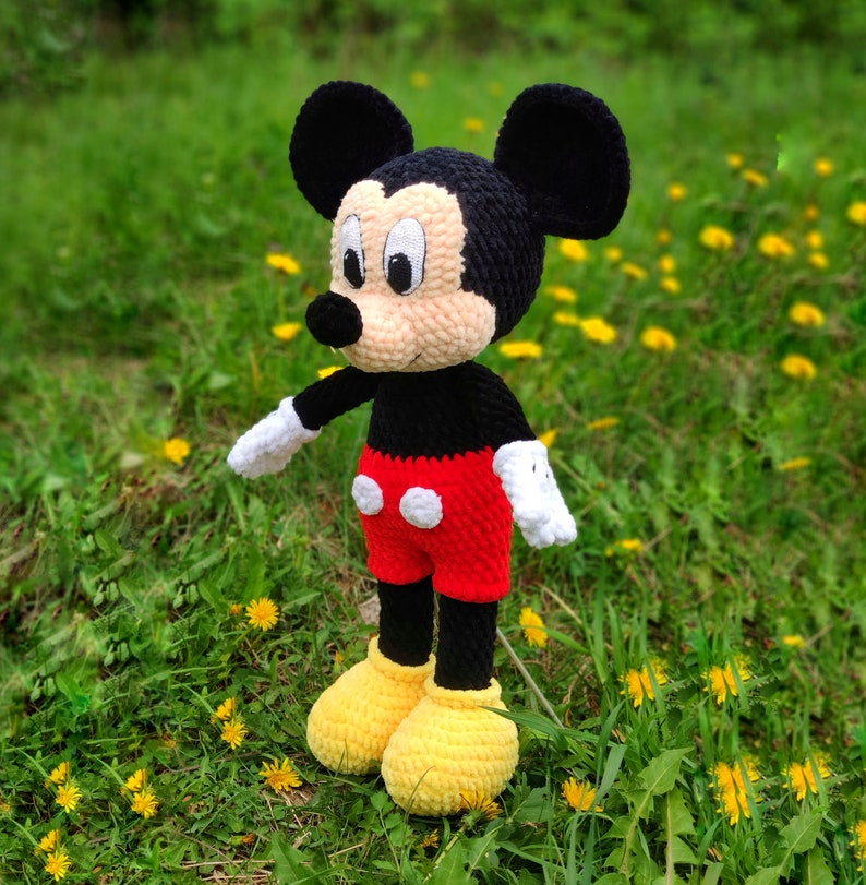 Classic Mouse Crochet Pattern