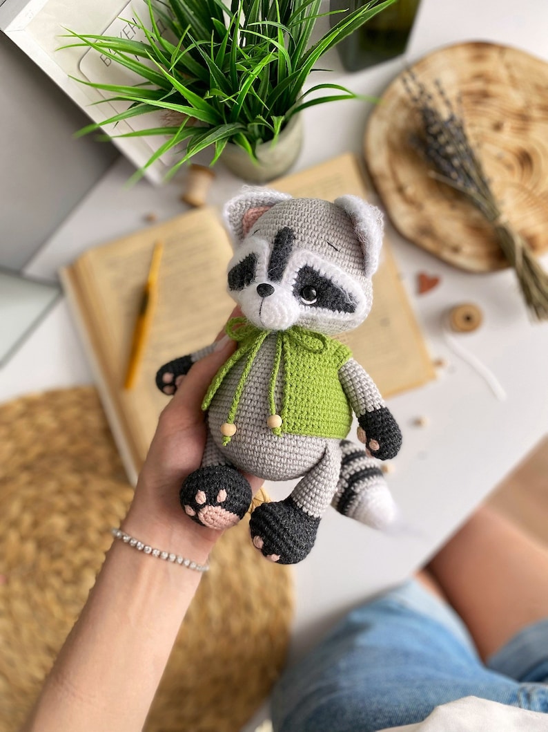 Raccoon Crochet Pattern