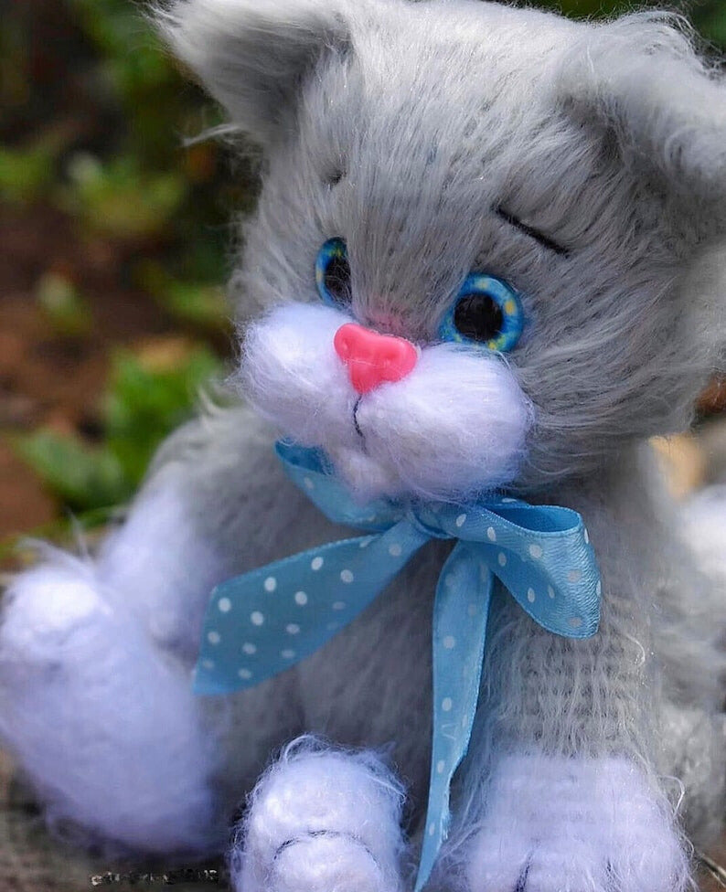 Charming Cat Amigurumi Crochet Pattern
