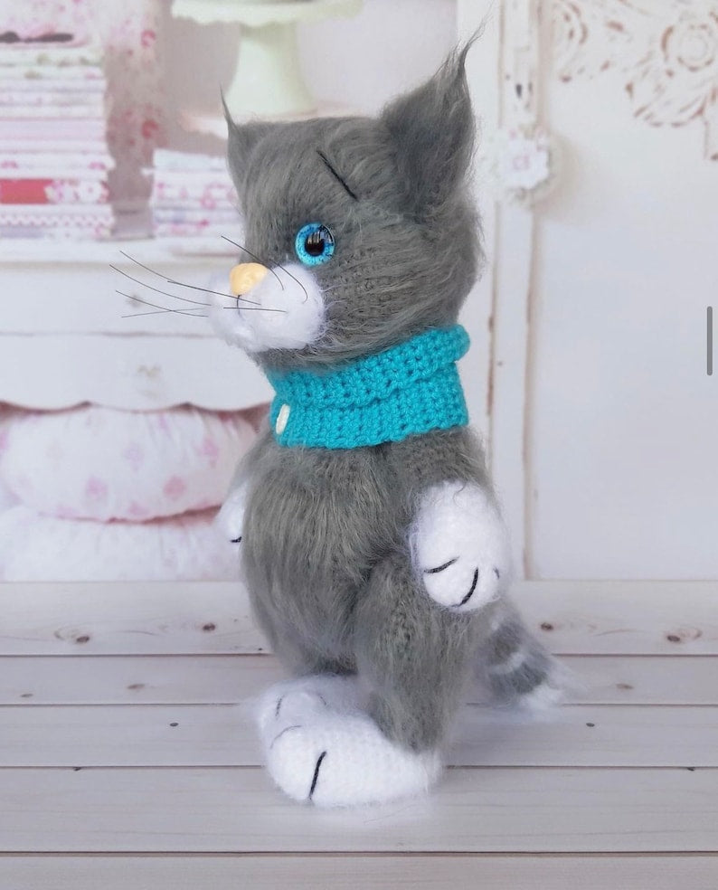 Charming Cat Amigurumi Crochet Pattern