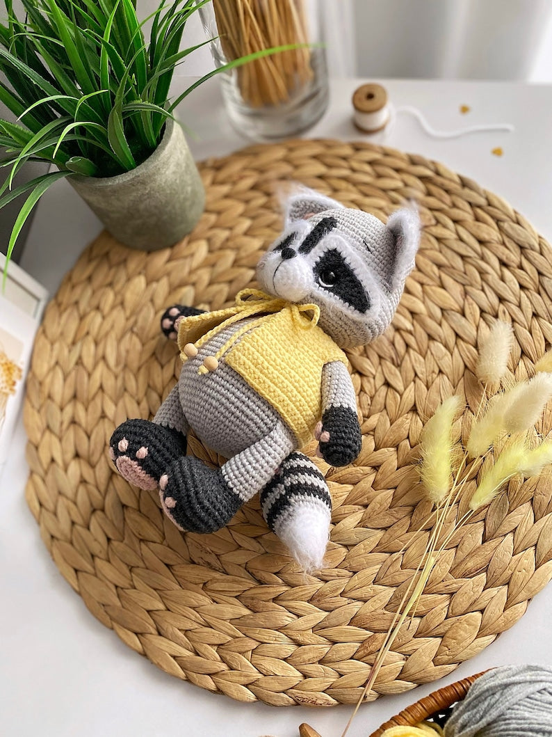 Raccoon Crochet Pattern